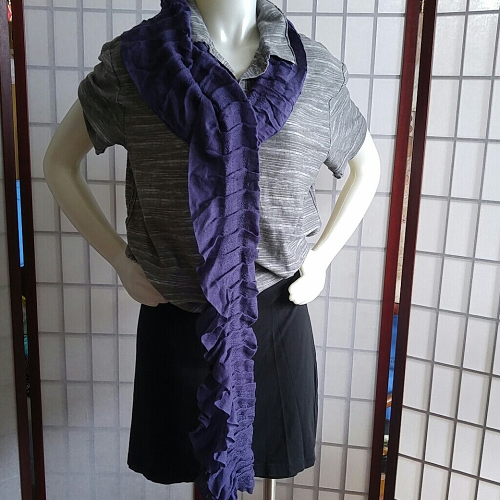 Scarf - Picture 2 of 6